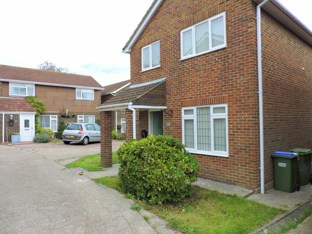 3 bed Detached House for rent in Titchfield. From Leaders - Sarisbury