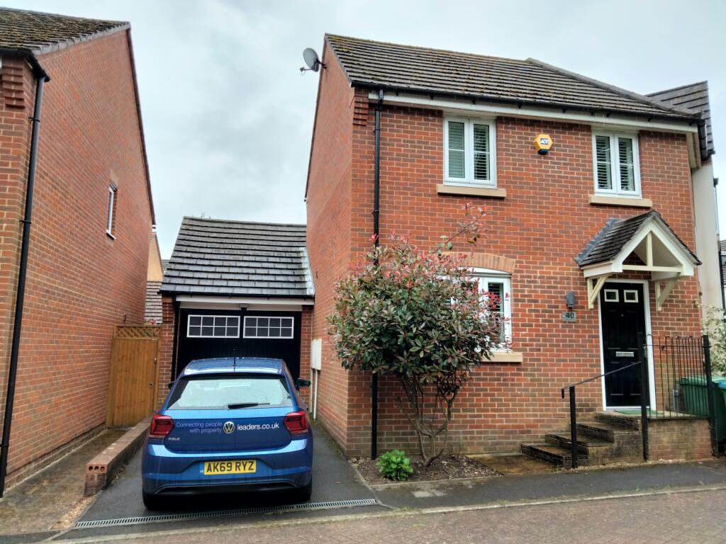 3 bed Detached House for rent in Segensworth. From Leaders - Sarisbury
