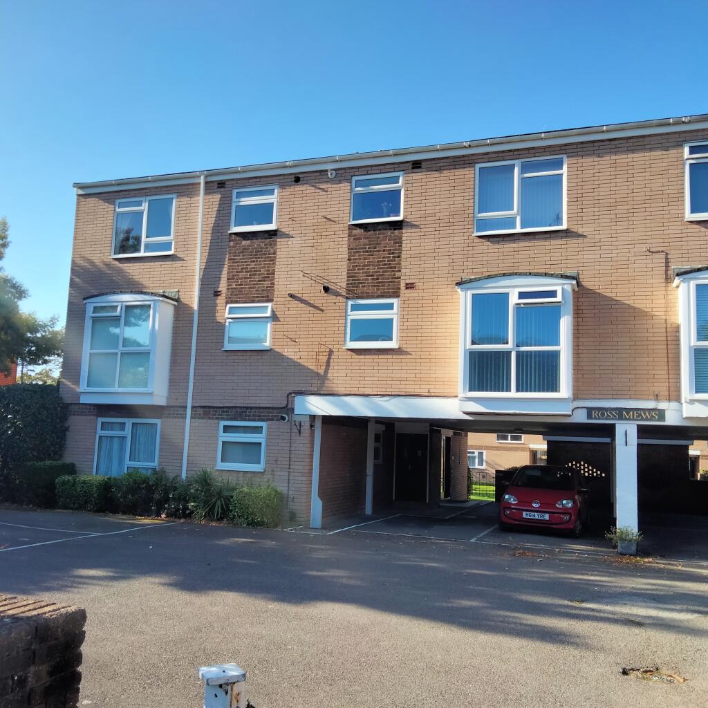 2 bed 1st Floor Flat for rent in Netley. From Leaders - Sarisbury