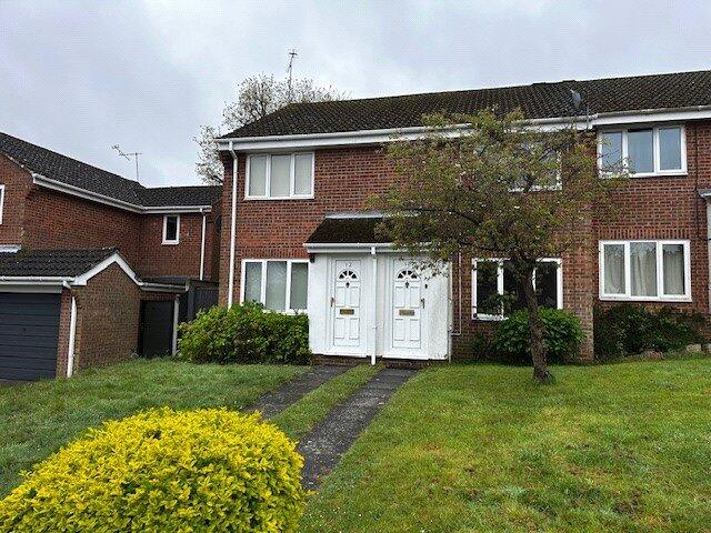 2 bed Mid Terraced House for rent in Hamble-le-Rice. From Leaders - Sarisbury