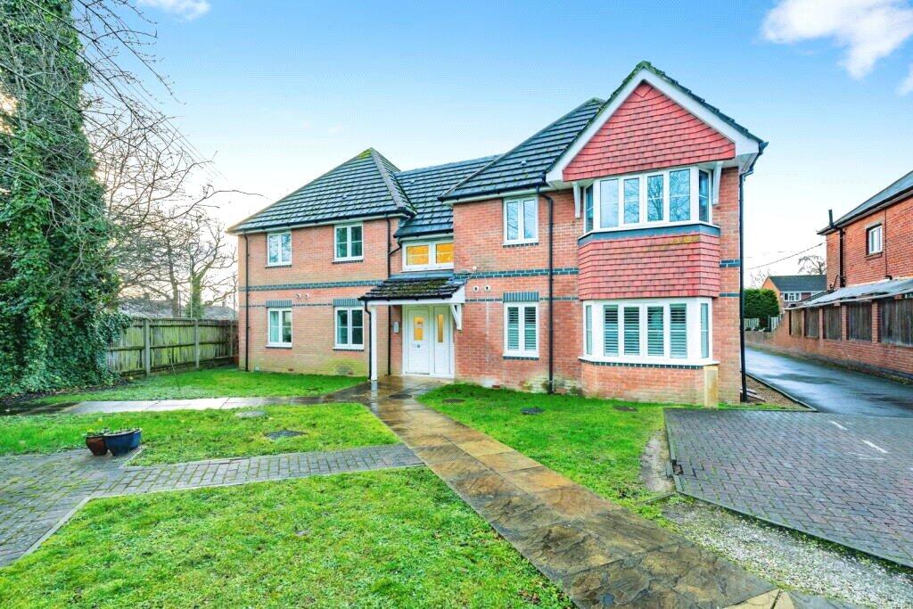 1 bed 1st Floor Flat for rent in Old Netley. From Leaders - Sarisbury 1 bed 1st Floor Flat for rent in Old Netley. From Leaders - Sarisbury