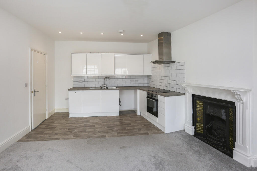 2 bed 1st Floor Flat for rent in Southampton. From Leaders - Sarisbury 2 bed 1st Floor Flat for rent in Southampton. From Leaders - Sarisbury