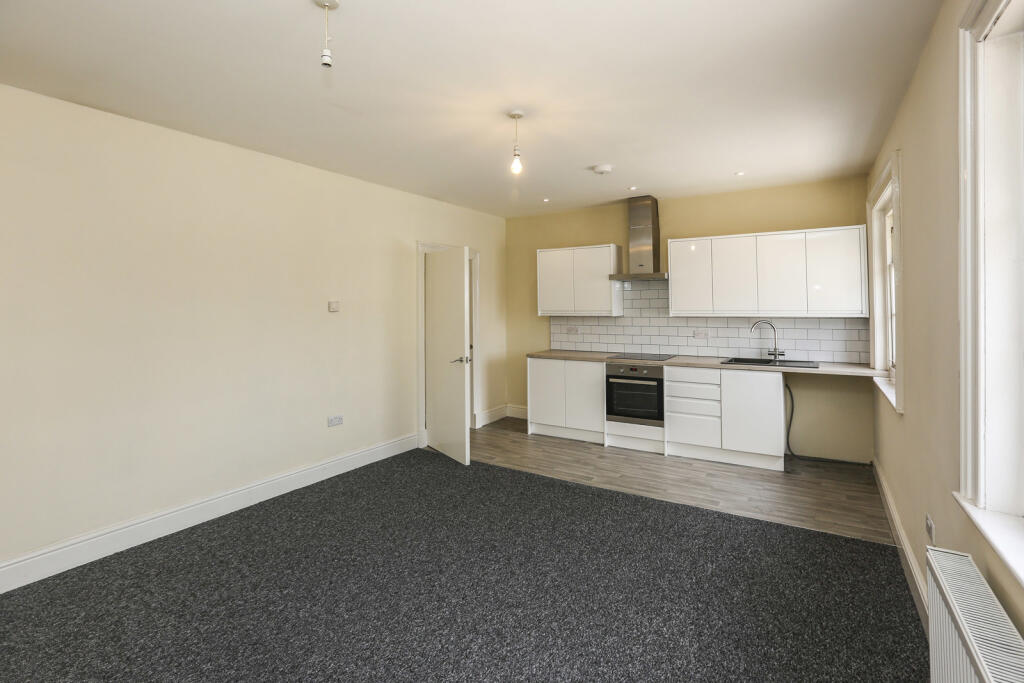 2 bed 1st Floor Flat for rent in Southampton. From Leaders - Sarisbury 2 bed 1st Floor Flat for rent in Southampton. From Leaders - Sarisbury