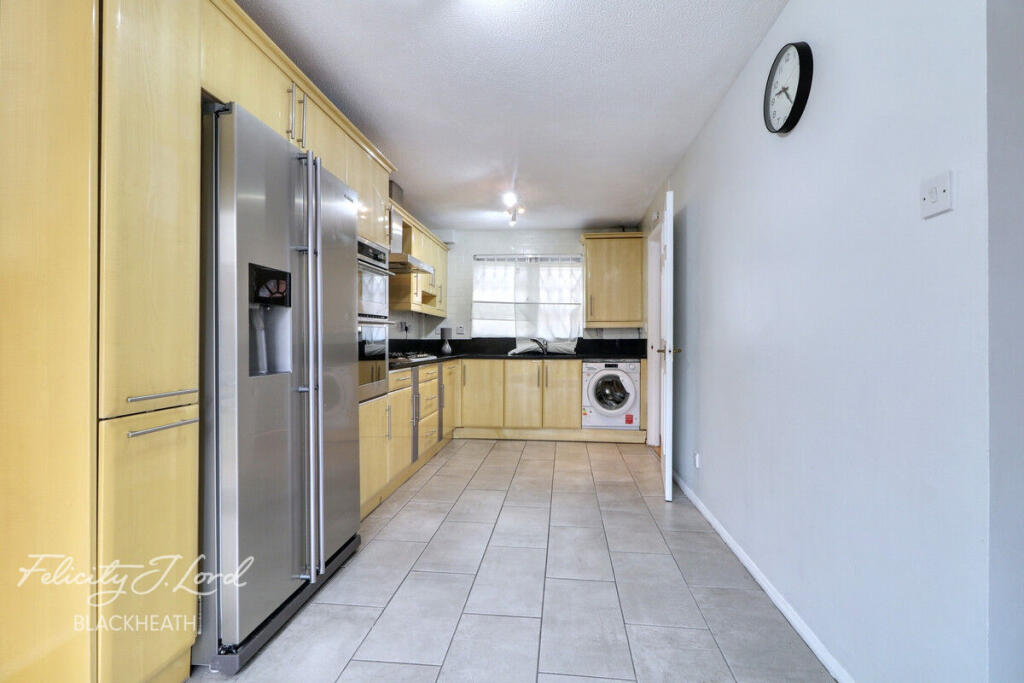 4 bed End of Terrace for rent in London. From Felicity J Lord - Blackheath Village Lettings