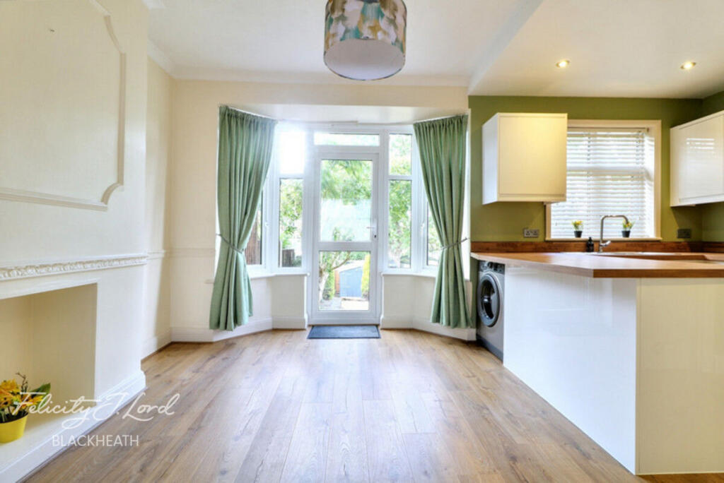 3 bed Mid Terraced House for rent in London. From Felicity J Lord - Blackheath Village Lettings 3 bed Mid Terraced House for rent in London. From Felicity J Lord - Blackheath Village Lettings