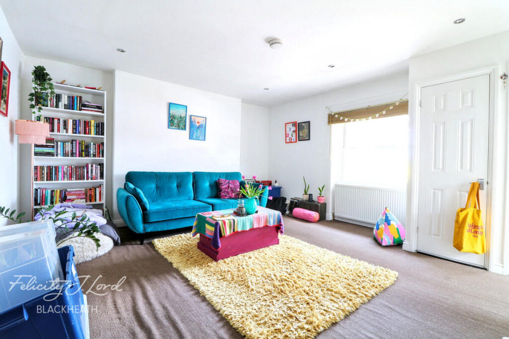 1 bed 1st Floor Flat for rent in Greenwich. From Felicity J Lord - Blackheath Village Lettings 1 bed 1st Floor Flat for rent in Greenwich. From Felicity J Lord - Blackheath Village Lettings