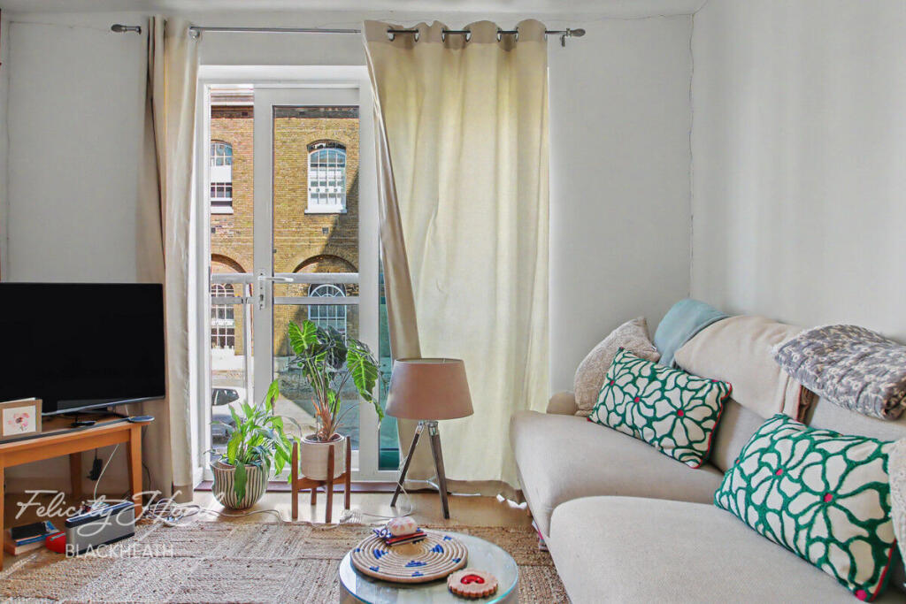 1 bed 1st Floor Flat for rent in Woolwich. From Felicity J Lord - Blackheath Village Lettings