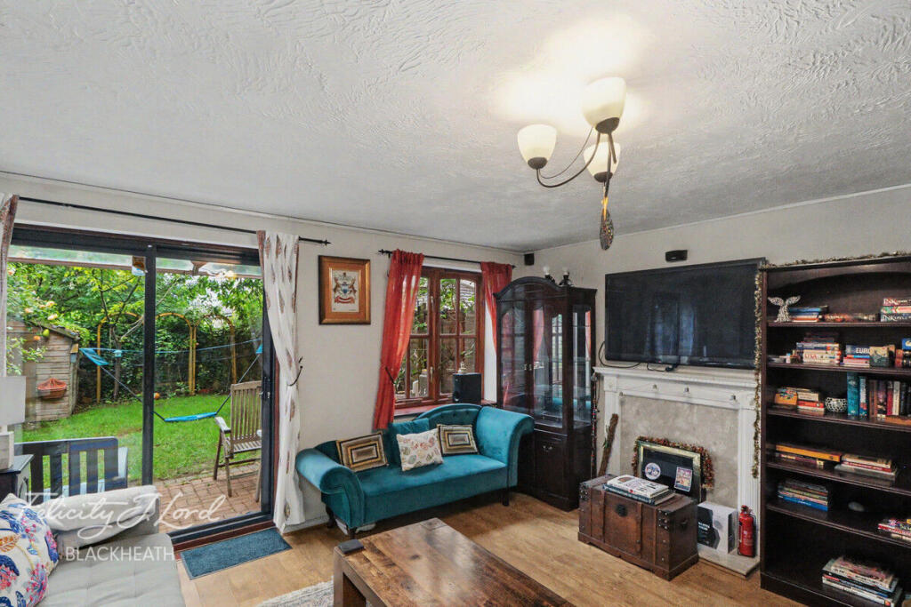 3 bed End of Terrace for rent in Eltham. From Felicity J Lord - Blackheath Village Lettings