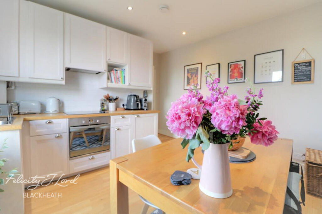 1 bed Apartment for rent in London. From Felicity J Lord - Blackheath Village Lettings