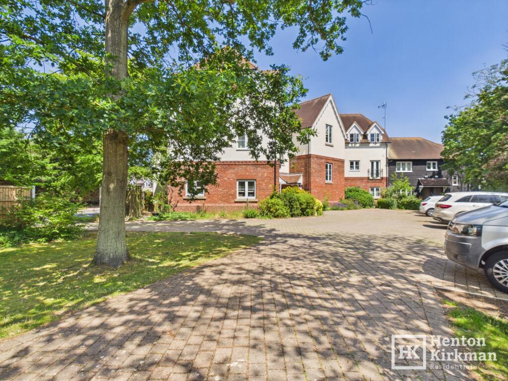 3 bed Apartment for rent in Nounsley. From Henton Kirkman Residential - Billericay