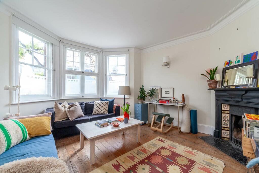 2 bed Flat for rent in Clapham. From Oliver Burn - Clapham