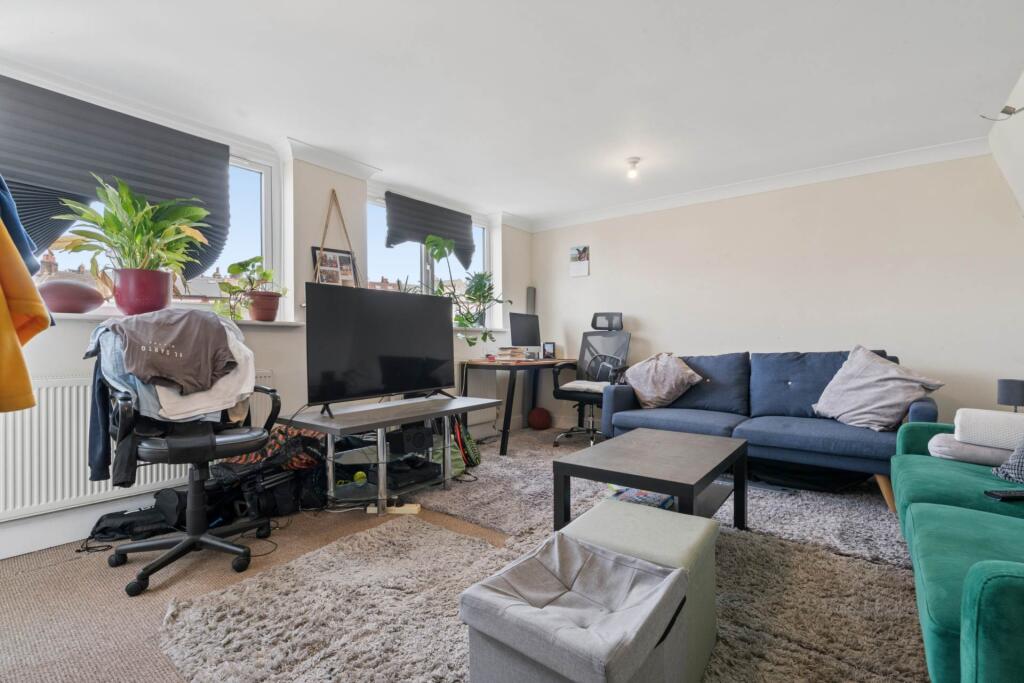 2 bed Cottage for rent in Clapham. From Oliver Burn - Clapham 2 bed Cottage for rent in Clapham. From Oliver Burn - Clapham