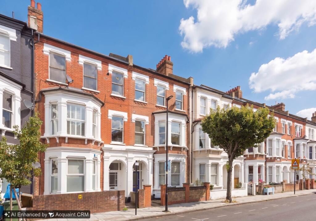 3 bed 1st Floor Flat for rent in Clapham. From Oliver Burn - Clapham 3 bed 1st Floor Flat for rent in Clapham. From Oliver Burn - Clapham