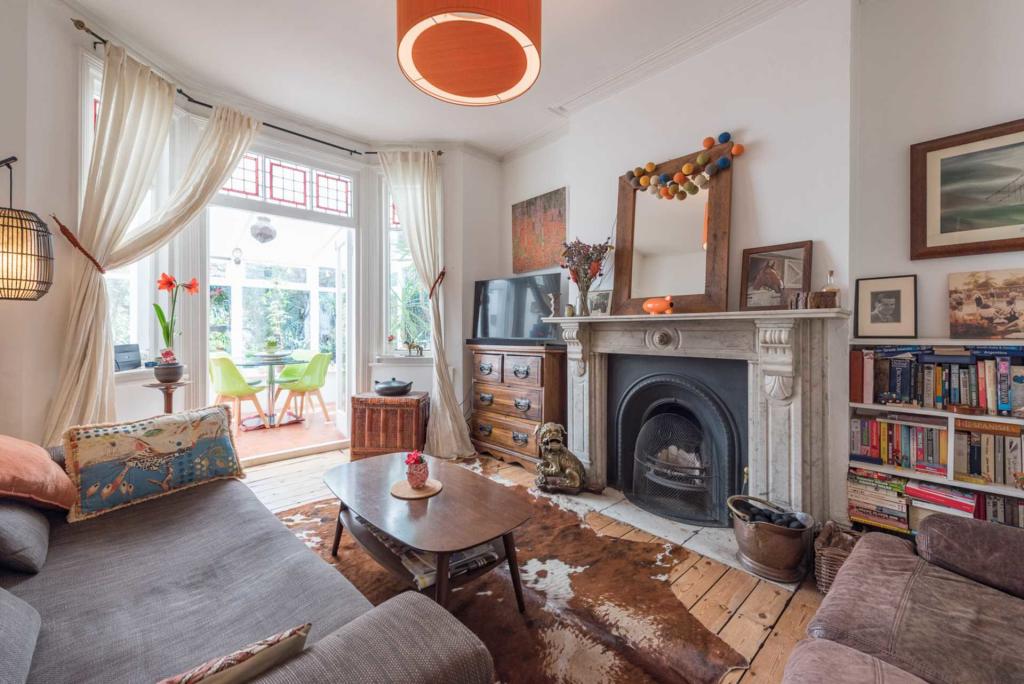 2 bed Flat for rent in Camberwell. From Oliver Burn - Herne Hill