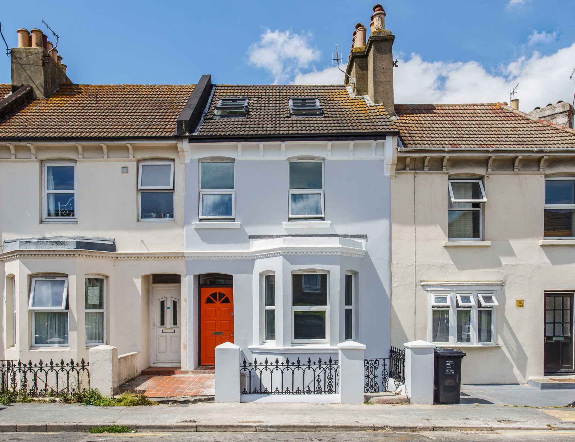6 bed Mid Terraced House for rent in Brighton. From Westbeach Properties Ltd