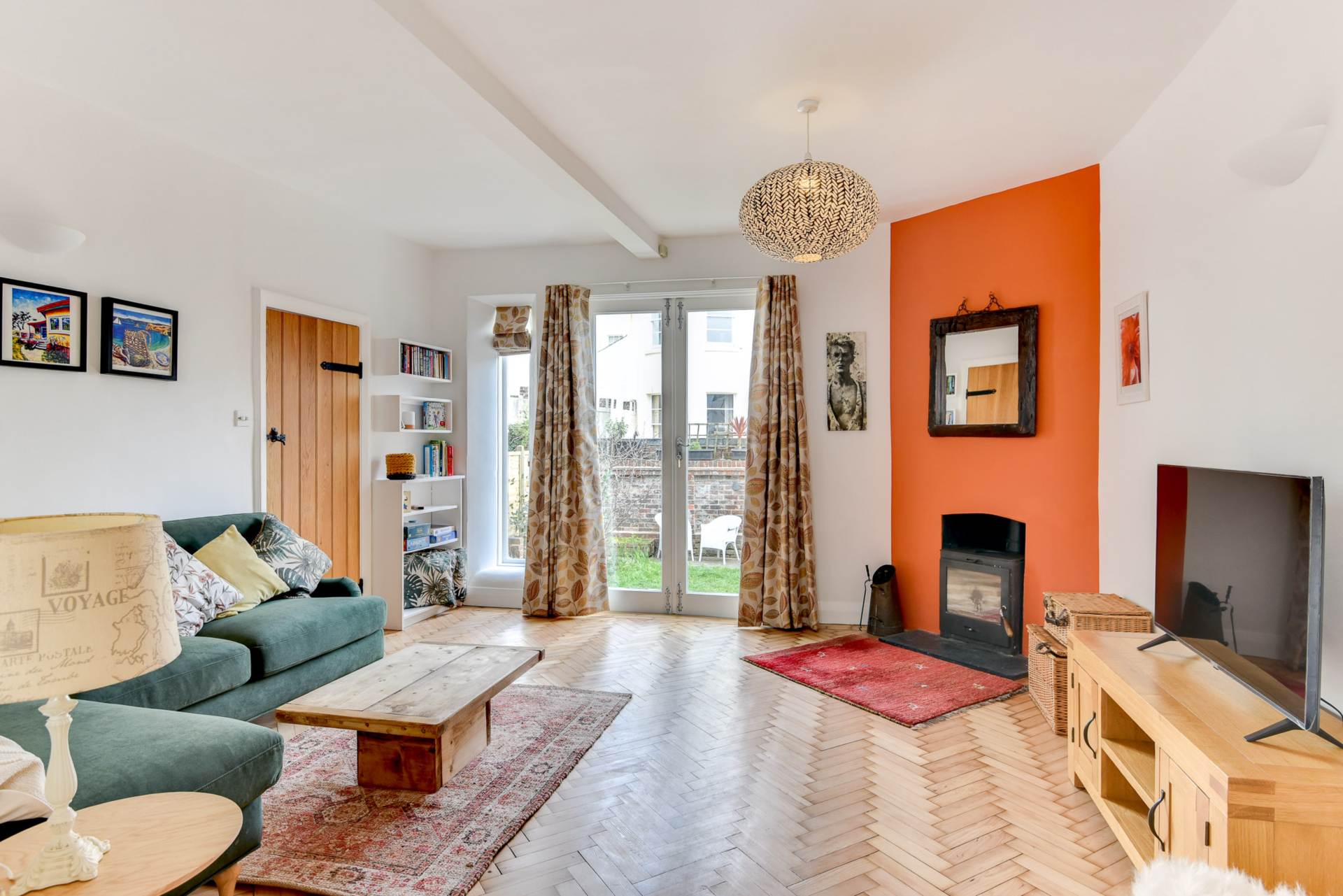 3 bed Cottage for rent in Hove. From Westbeach Properties Ltd 3 bed Cottage for rent in Hove. From Westbeach Properties Ltd