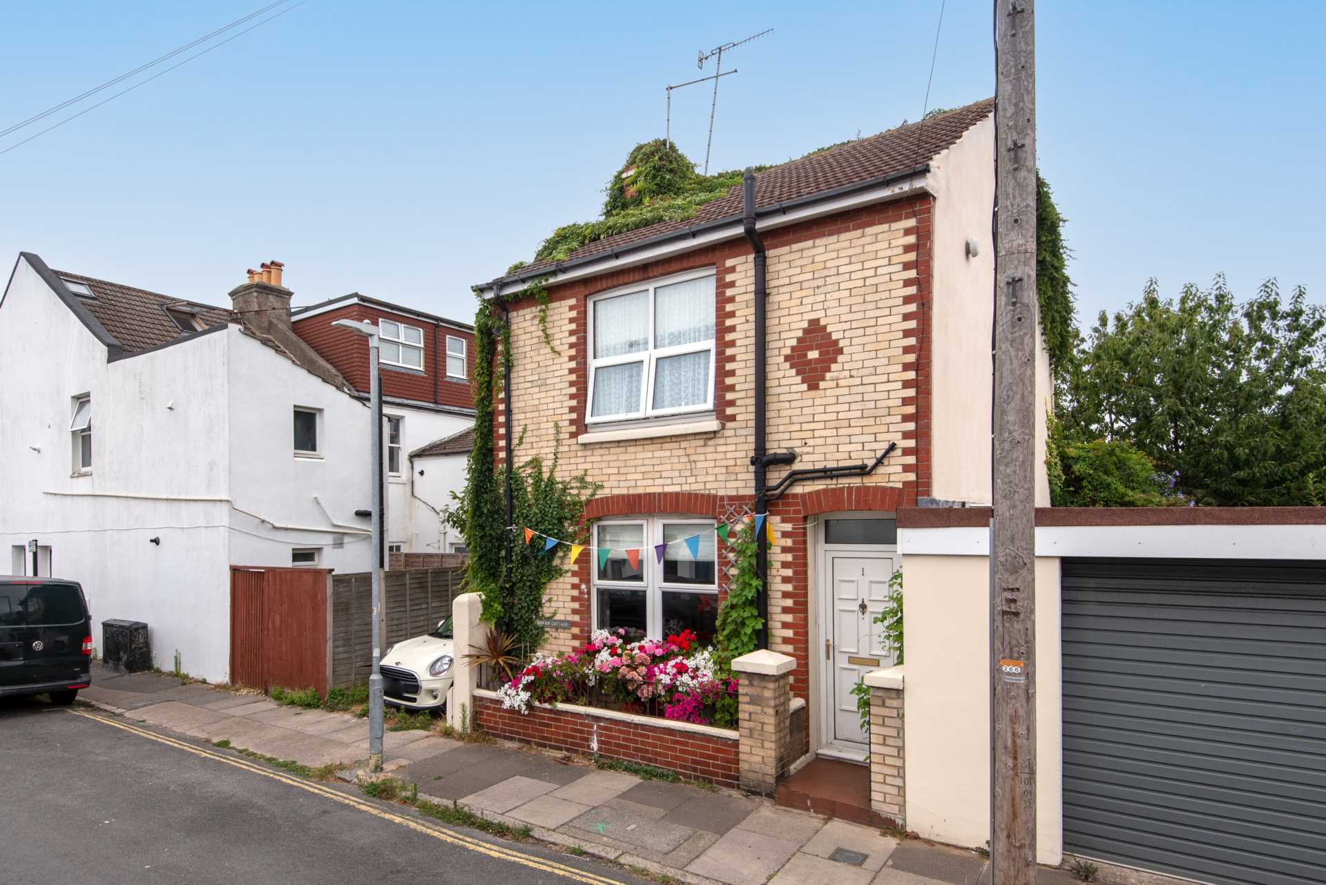 1 bed Detached for rent in Hove. From Westbeach Properties Ltd 1 bed Detached for rent in Hove. From Westbeach Properties Ltd