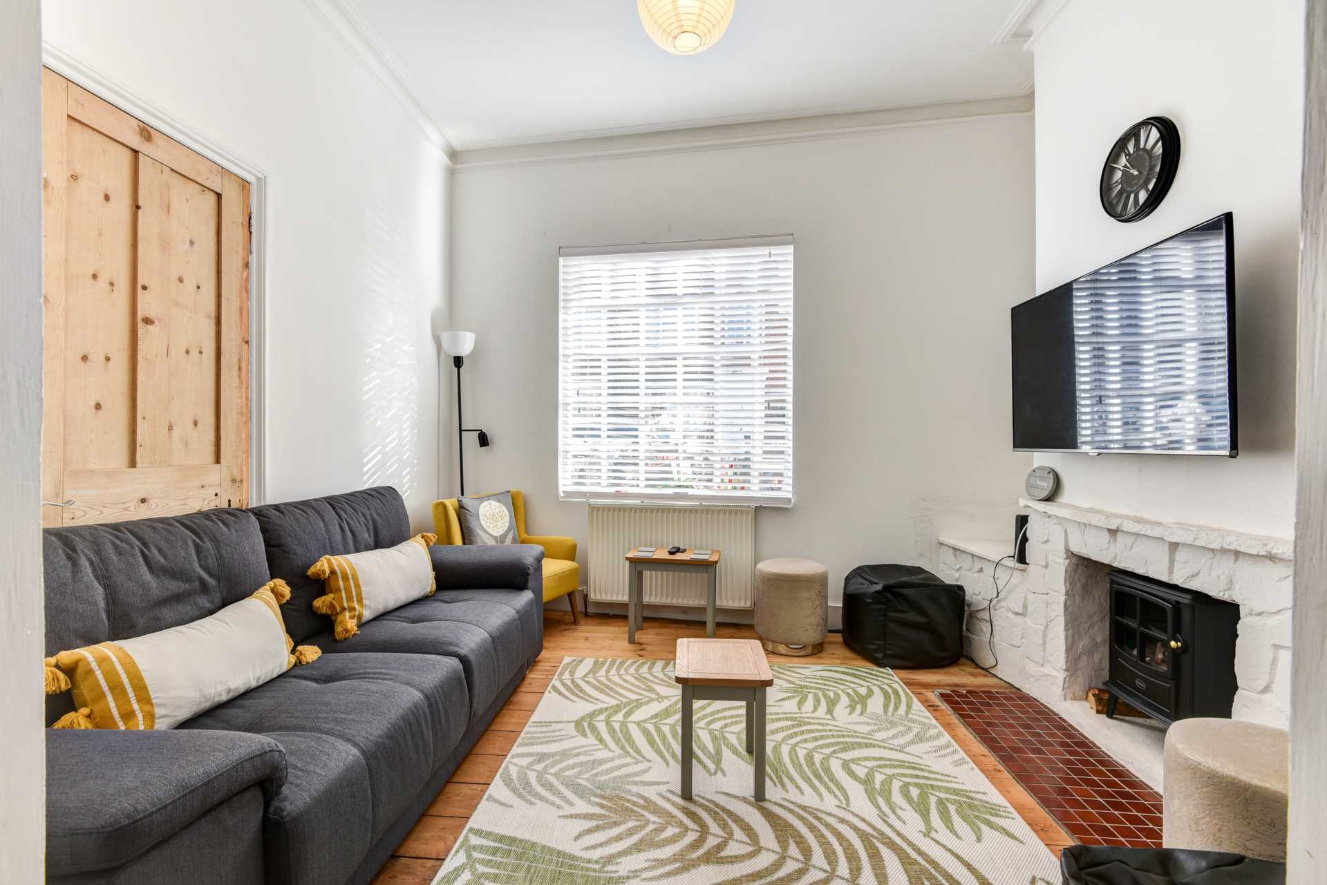 3 bed Mid Terraced House for rent in Hove. From Westbeach Properties Ltd 3 bed Mid Terraced House for rent in Hove. From Westbeach Properties Ltd