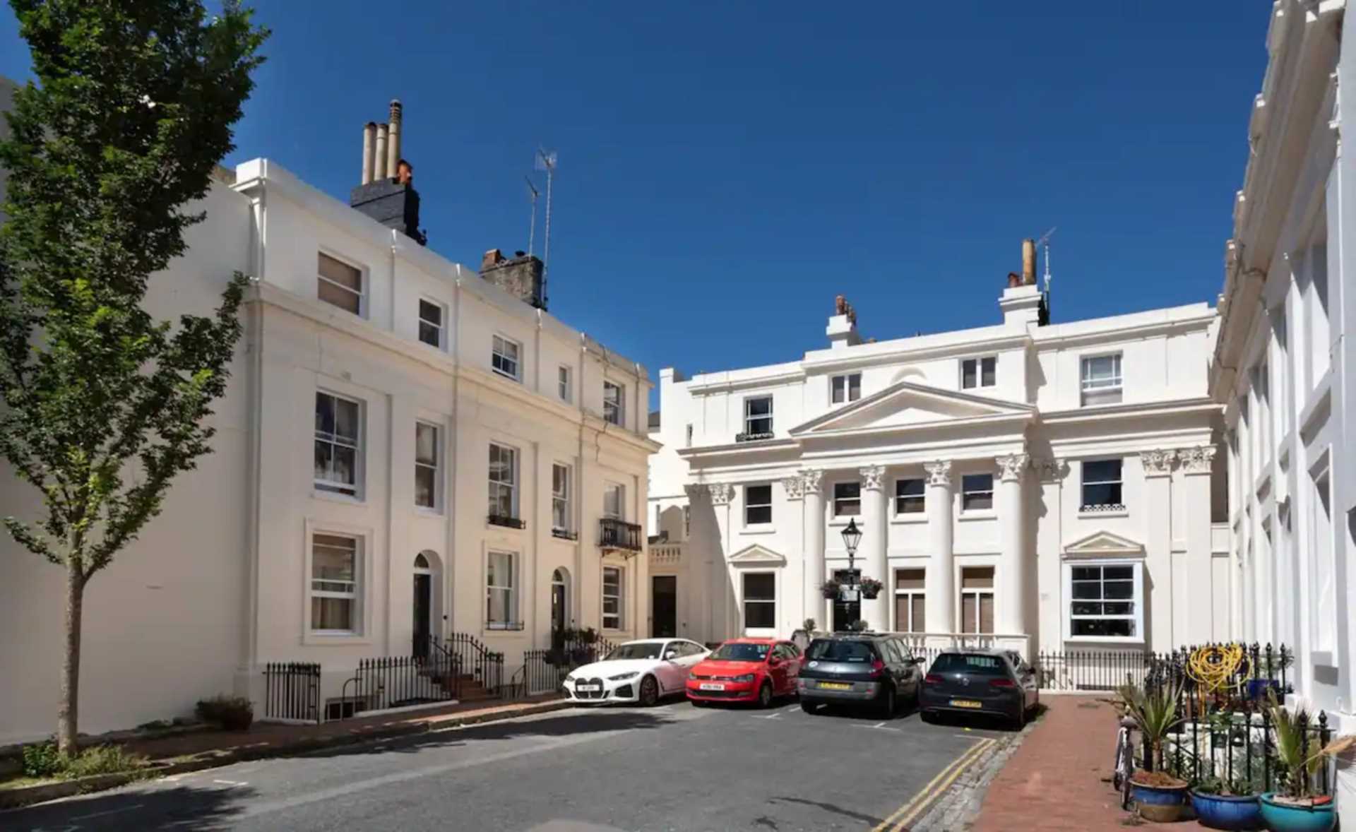 5 bed Mid Terraced House for rent in Hove. From Westbeach Properties Ltd