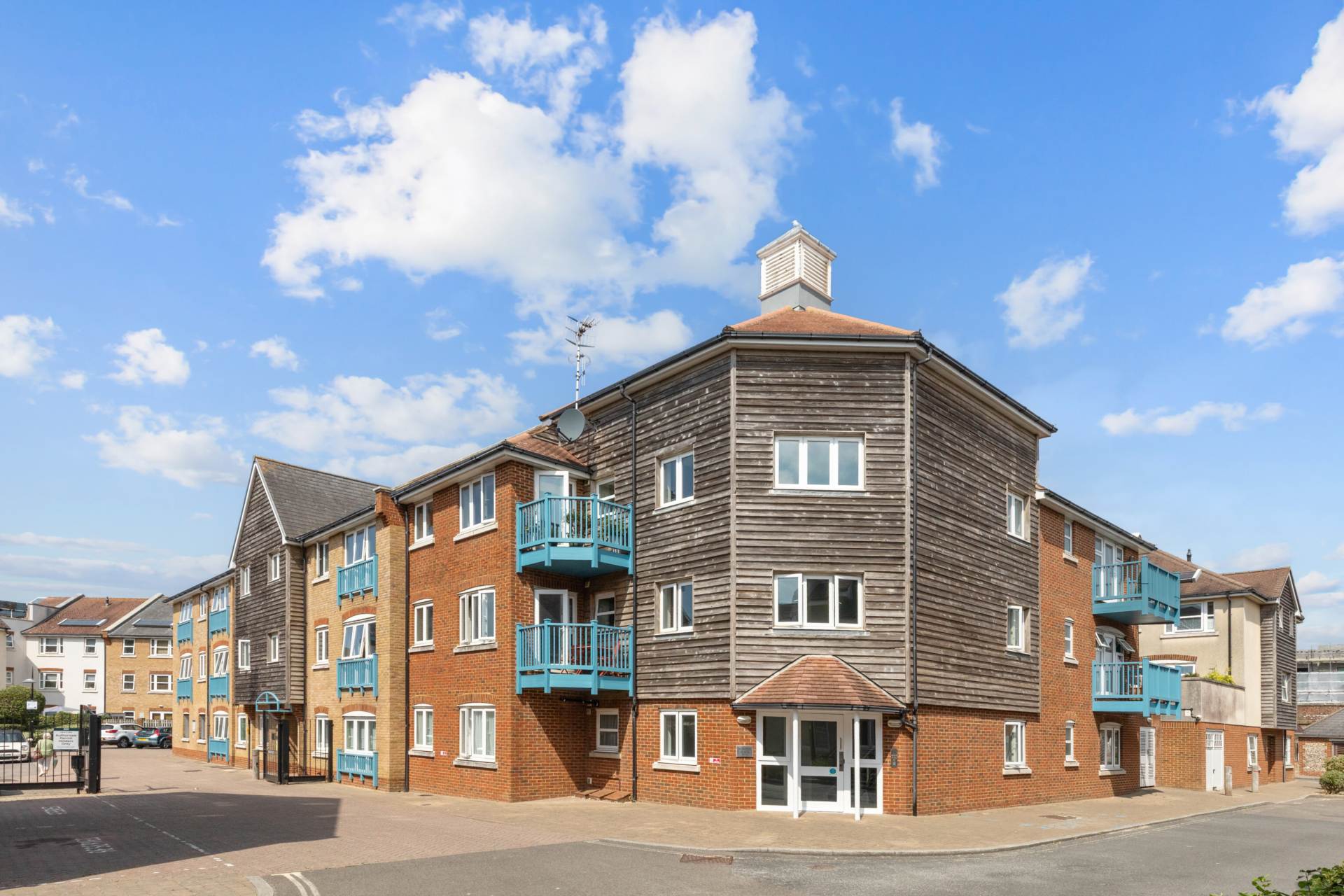2 bed 1st Floor Flat for rent in Shoreham By Sea. From Westbeach Properties Ltd