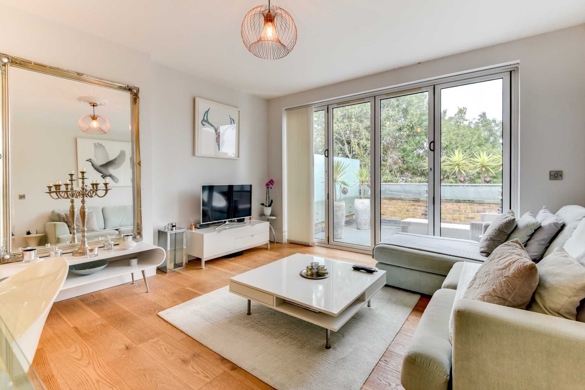 2 bed 1st Floor Flat for rent in Hove. From Westbeach Properties Ltd 2 bed 1st Floor Flat for rent in Hove. From Westbeach Properties Ltd