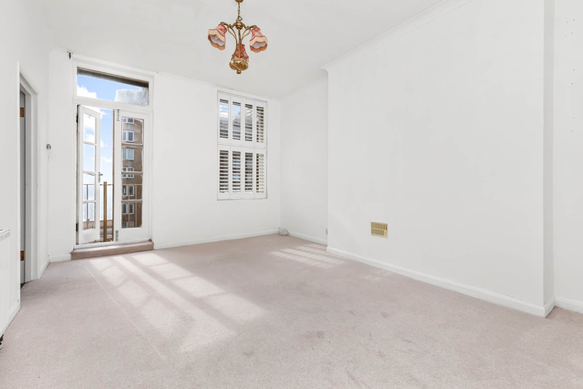 1 bed 1st Floor Flat for rent in Hove. From Westbeach Properties Ltd