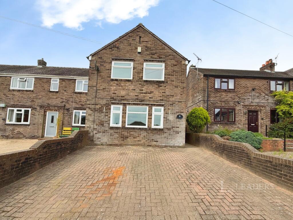 3 bed Mid Terraced House for rent in Crich. From Leaders - Belper