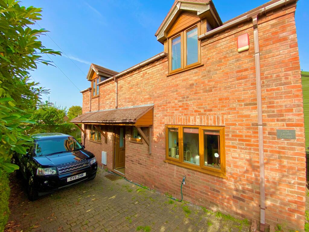 3 bed Detached House for rent in Littleworth. From Leaders - Worcester