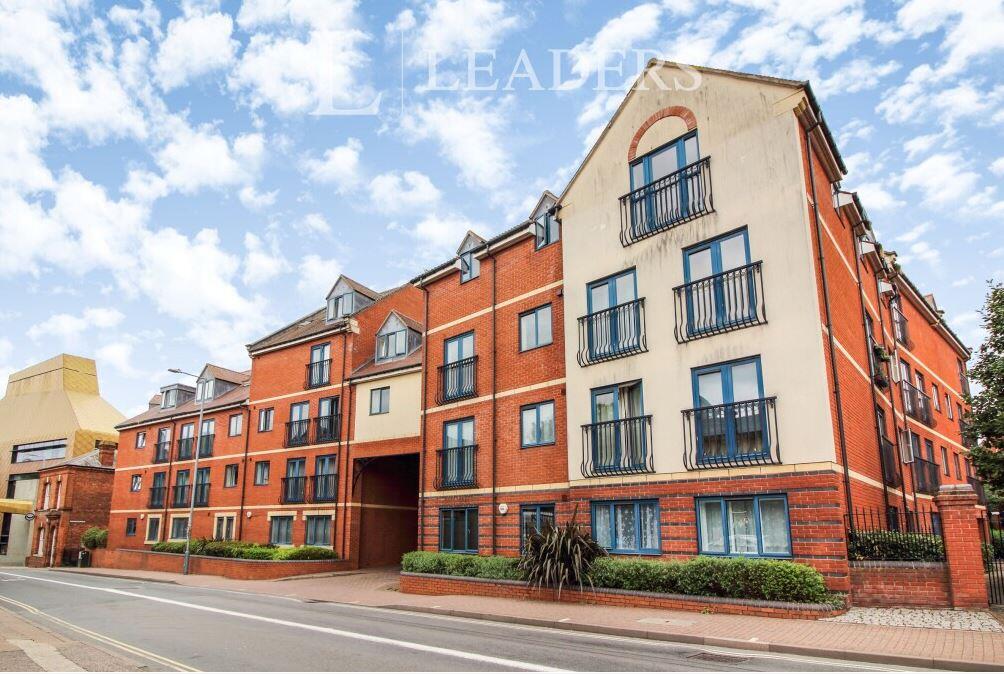 4 bed 1st Floor Flat for rent in Worcester. From Leaders Sales - Worcester