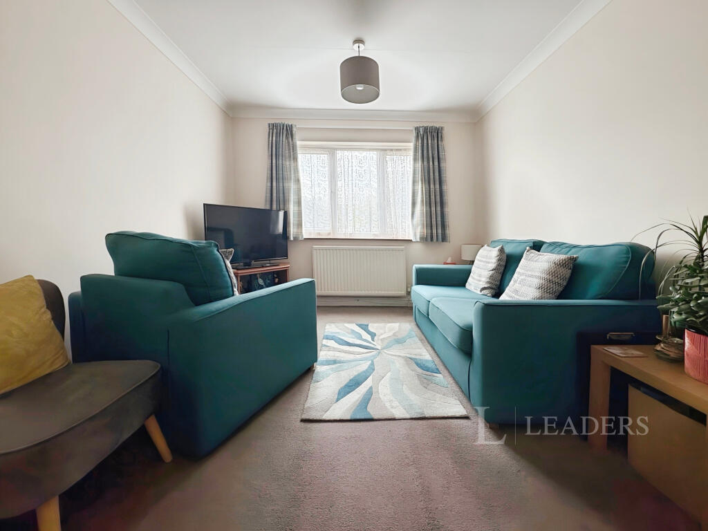 4 bed 1st Floor Flat for rent in Droitwich Spa. From Leaders Sales - Worcester 4 bed 1st Floor Flat for rent in Droitwich Spa. From Leaders Sales - Worcester
