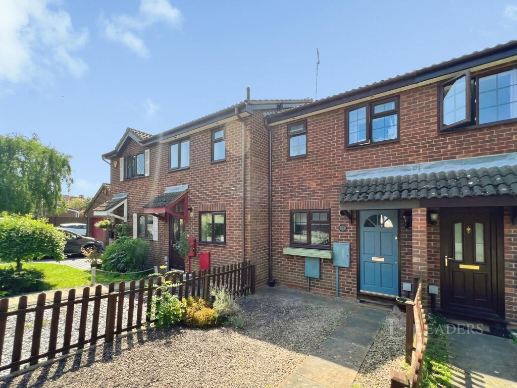 2 bed Mid Terraced House for rent in Stoke Pound. From Leaders Sales - Worcester
