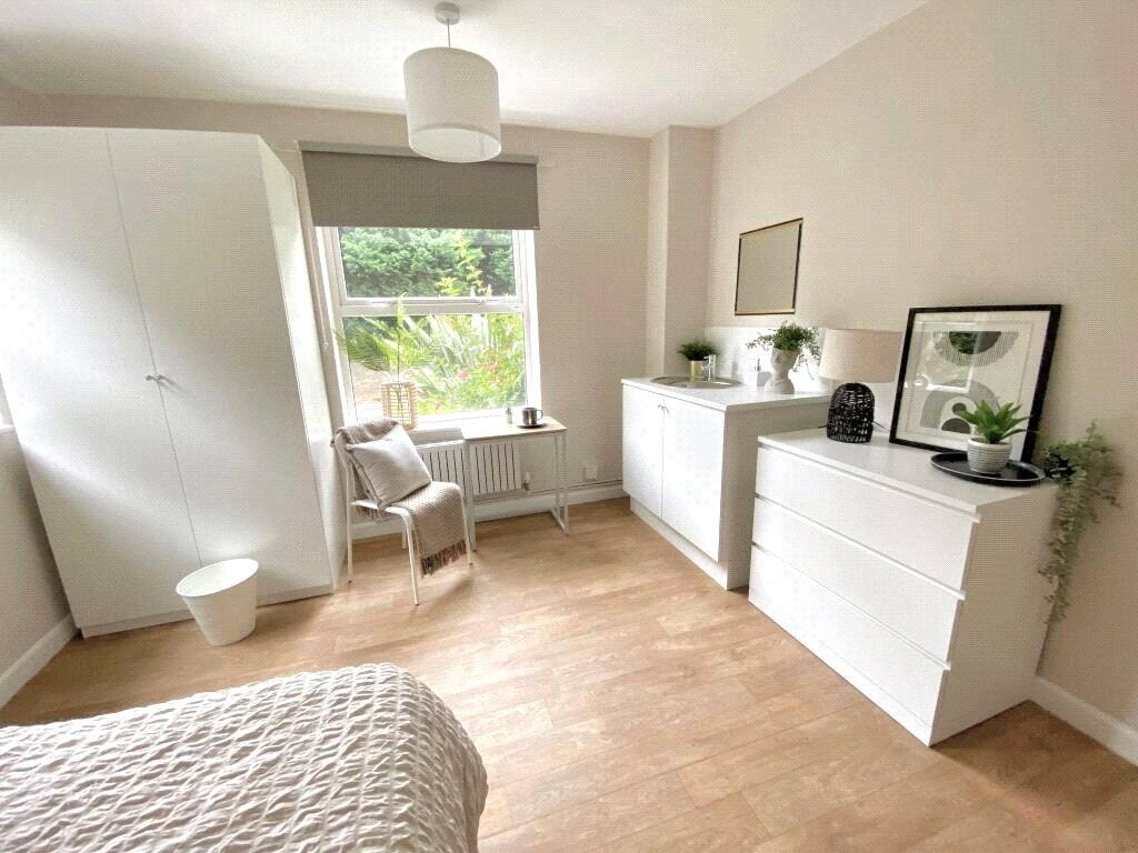 4 bed House Share for rent in Droitwich Spa. From Leaders Sales - Worcester