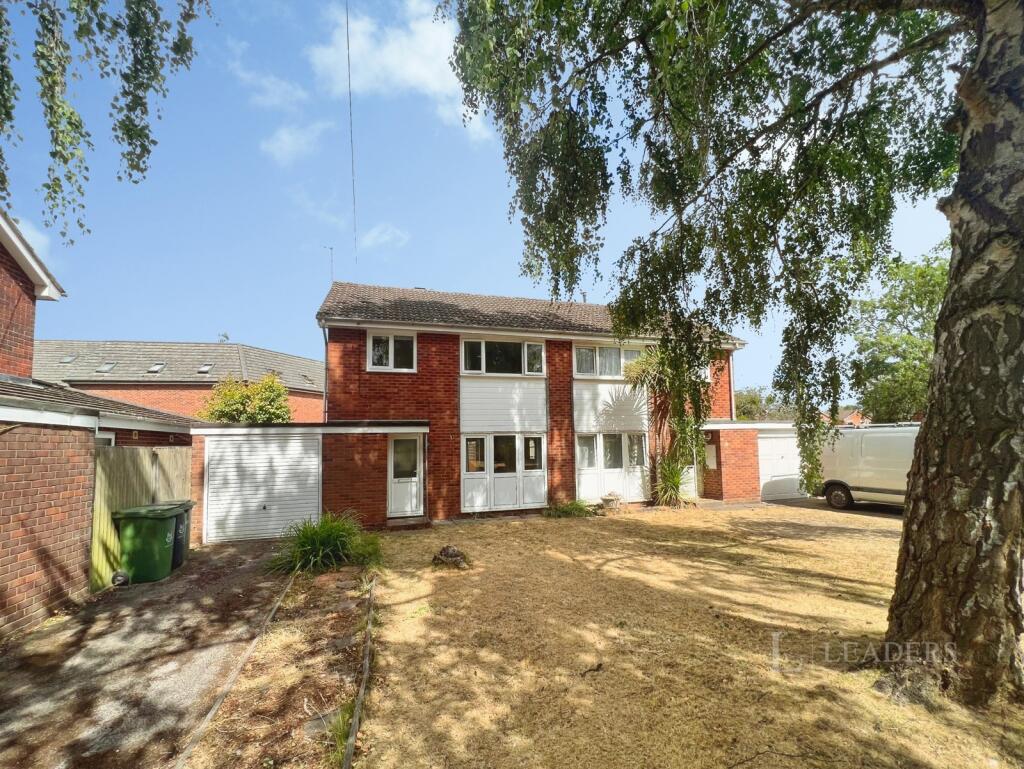 4 bed Detached for rent in Upper Wick. From Leaders Sales - Worcester 4 bed Detached for rent in Upper Wick. From Leaders Sales - Worcester