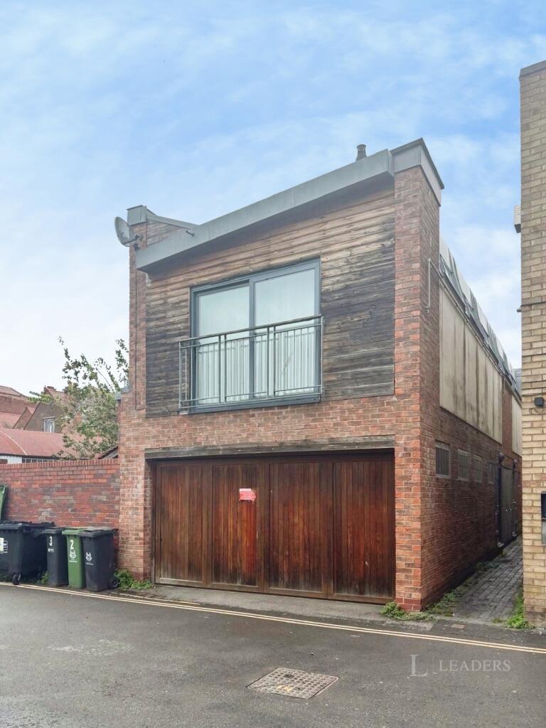 2 bed 1st Floor Flat for rent in Worcester. From Leaders Sales - Worcester 2 bed 1st Floor Flat for rent in Worcester. From Leaders Sales - Worcester