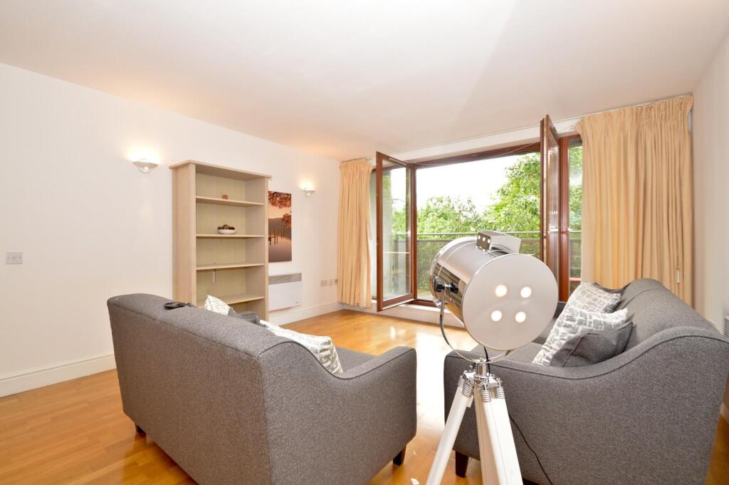 2 bed Apartment for rent in Stepney. From Hunters - Shoreditch