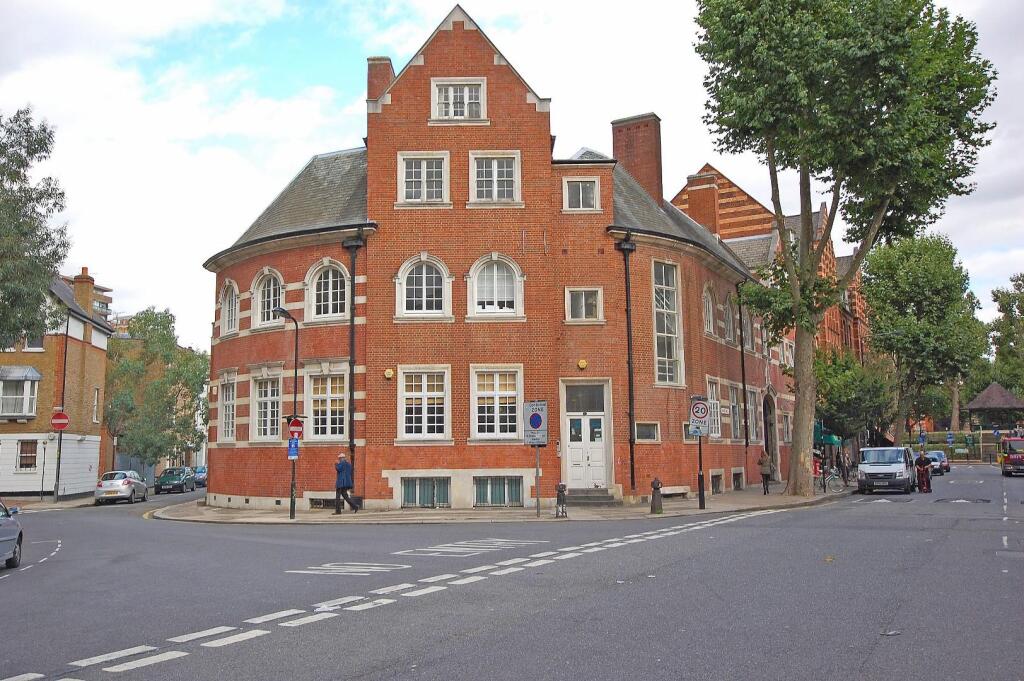 4 bed Studio for rent in Bethnal Green. From Hunters - Shoreditch 4 bed Studio for rent in Bethnal Green. From Hunters - Shoreditch