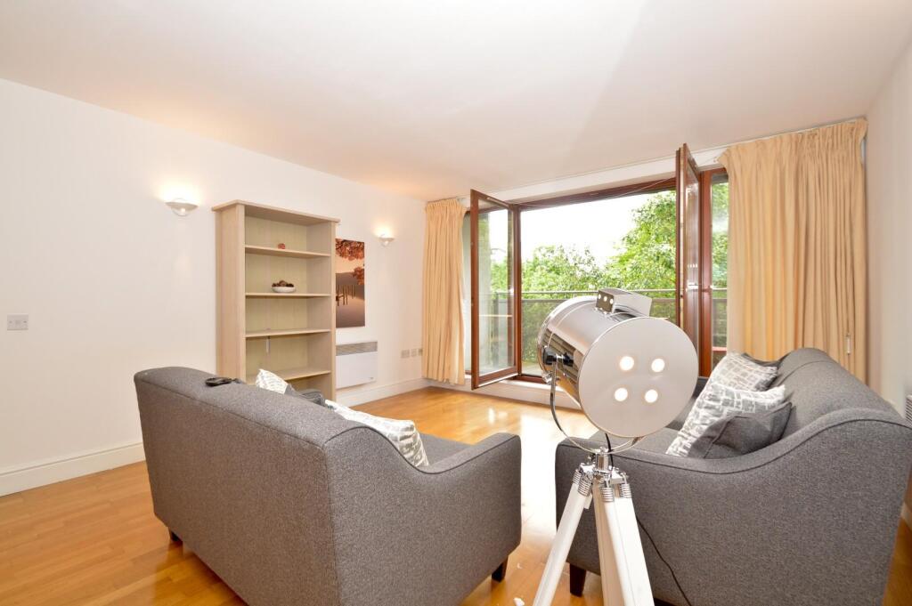 2 bed Apartment for rent in Stepney. From Hunters - Shoreditch