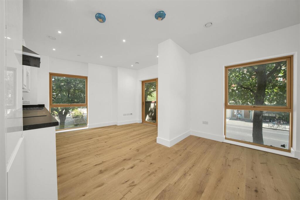 2 bed Apartment for rent in Bethnal Green. From Hunters - Shoreditch 2 bed Apartment for rent in Bethnal Green. From Hunters - Shoreditch