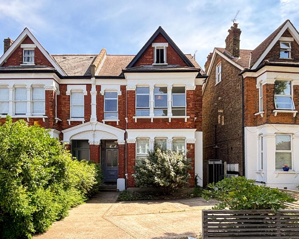 2 bed 1st Floor Flat for rent in Catford. From Stanford Estates - Catford