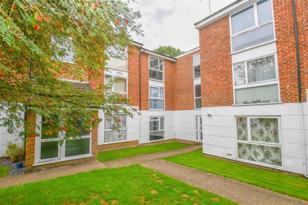 1 bed Apartment for rent in Frogmore. From JW&Co - St Albans