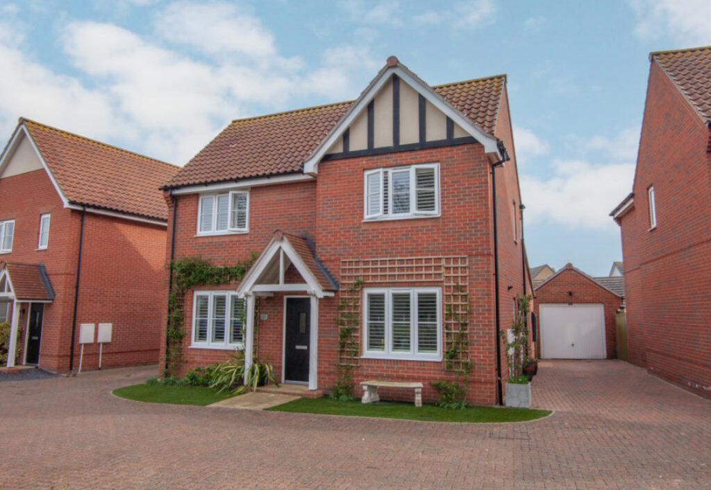 4 bed Detached House for rent in Trimley St Mary. From Leaders - Felixtowe