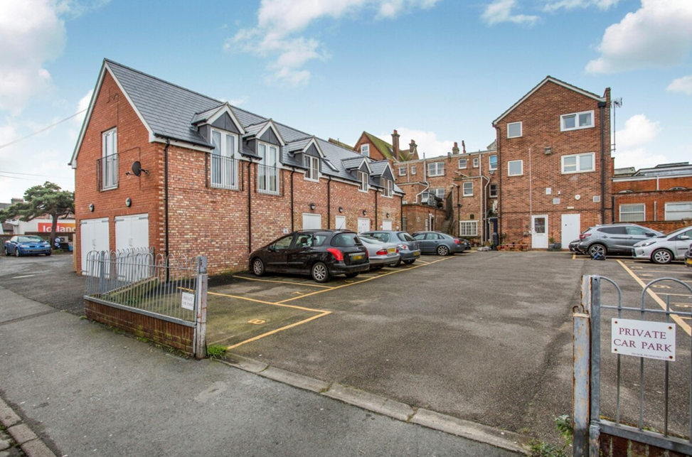 2 bed 1st Floor Flat for rent in Felixstowe. From Leaders - Felixtowe 2 bed 1st Floor Flat for rent in Felixstowe. From Leaders - Felixtowe