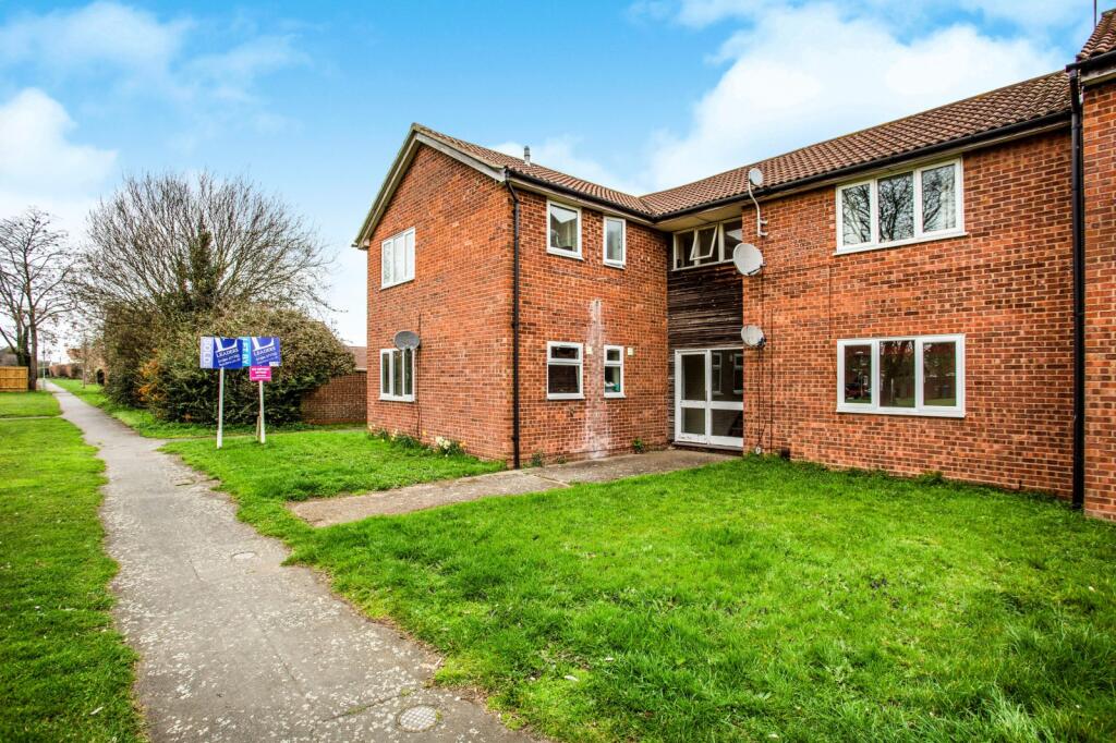 4 bed Studio for rent in Trimley St Martin. From Leaders - Felixtowe 4 bed Studio for rent in Trimley St Martin. From Leaders - Felixtowe