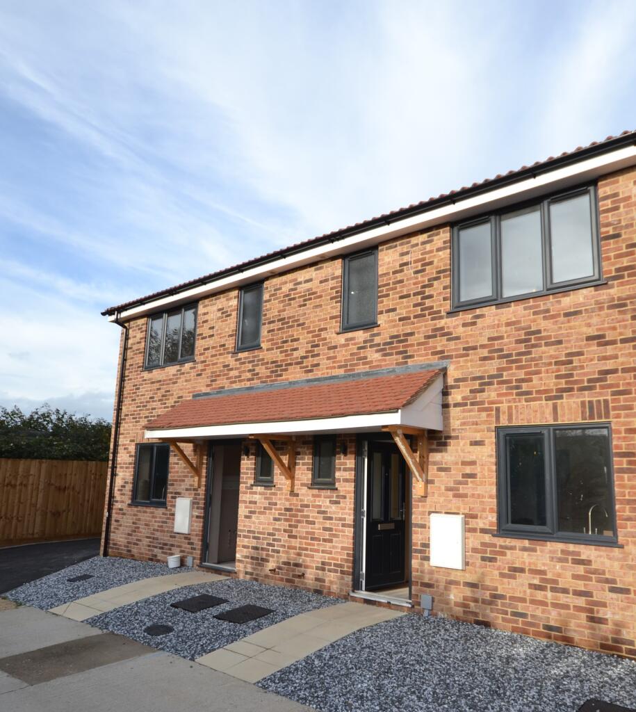 3 bed Semi Detached for rent in Trimley St Mary. From Leaders - Felixtowe 3 bed Semi Detached for rent in Trimley St Mary. From Leaders - Felixtowe