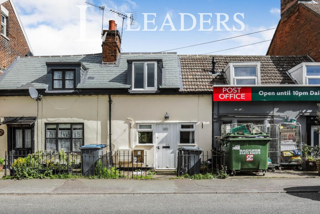 1 bed Detached for rent in Trimley St Mary. From Leaders - Felixtowe 1 bed Detached for rent in Trimley St Mary. From Leaders - Felixtowe