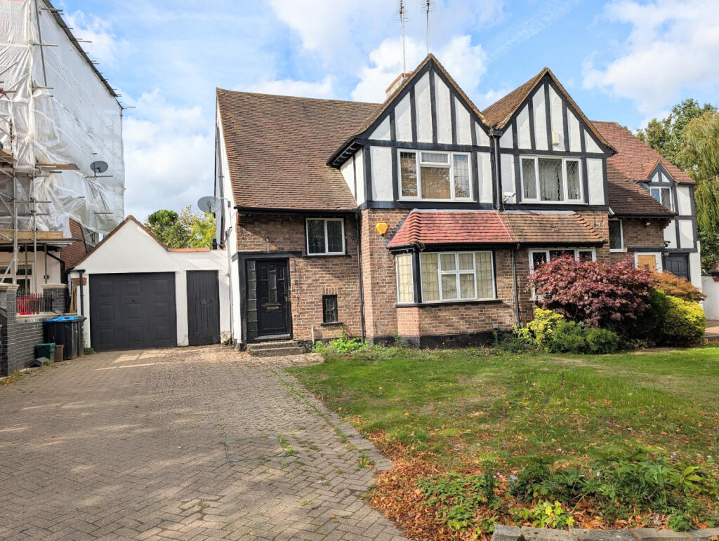 3 bed Semi Detached for rent in Hadley Wood. From Talbies - Whetstone