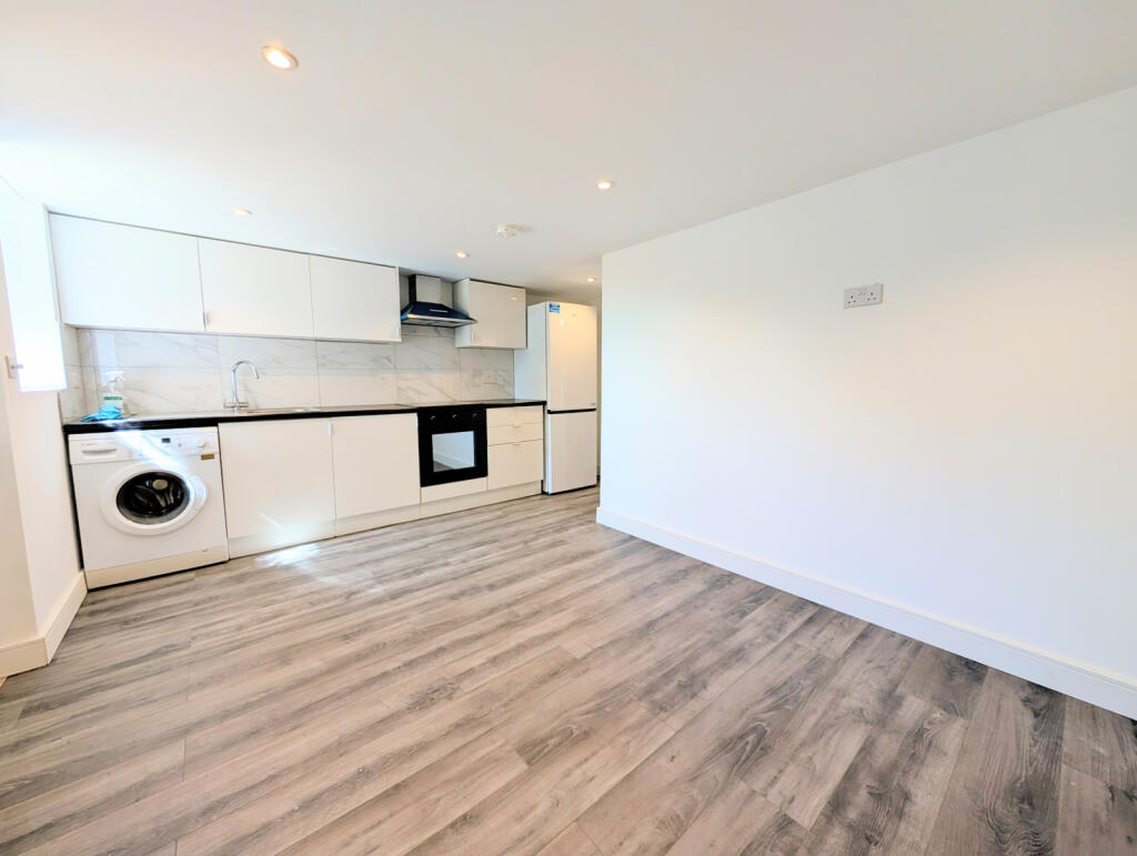 1 bed 1st Floor Flat for rent in Southgate. From Talbies - Whetstone