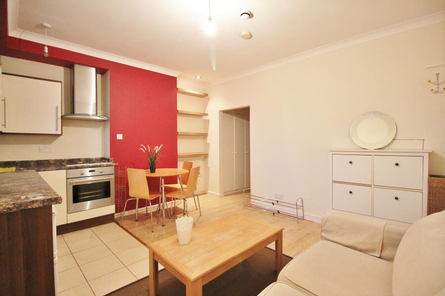 1 bed 1st Floor Flat for rent in London. From Talbies - Whetstone