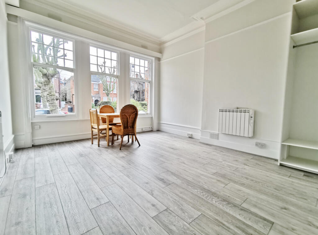4 bed Studio for rent in London. From Talbies - Whetstone