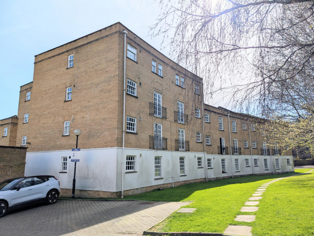 2 bed 1st Floor Flat for rent in Southgate. From Talbies - Whetstone